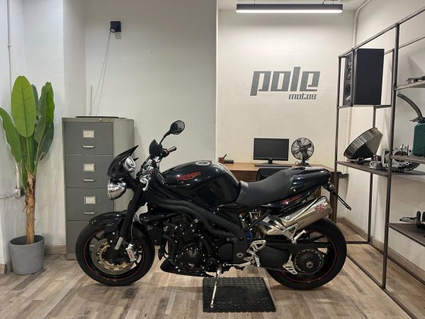 Triumph Speed Triple 15 Aniversario - Imagen 2