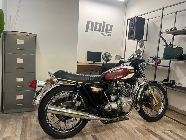 Triumph Trident T160 - Imagen 2