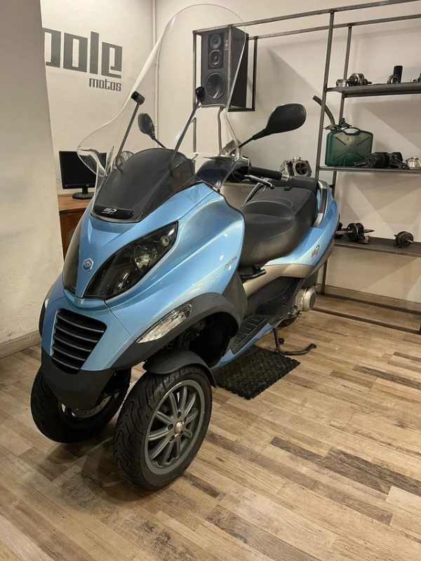 Piaggio Mp3 250RL - Imagen 3