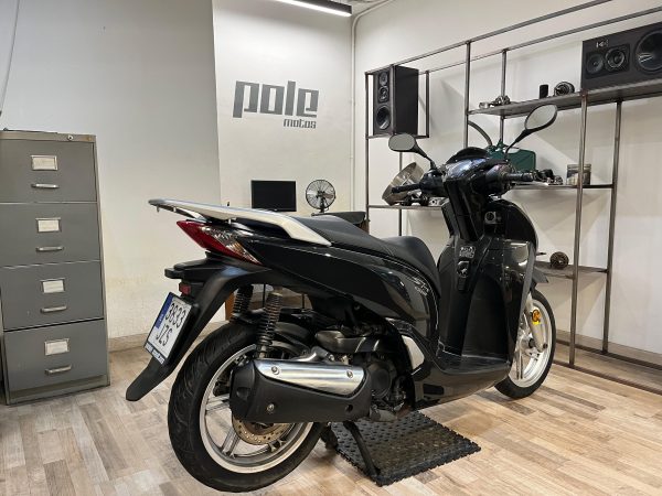 Honda SH 300I - Imagen 5