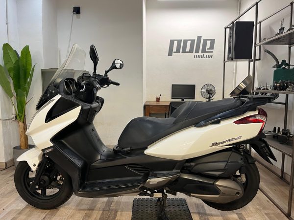 Kymco Super Dink 300