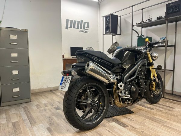Triumph Speed Triple 1050 - Imagen 5