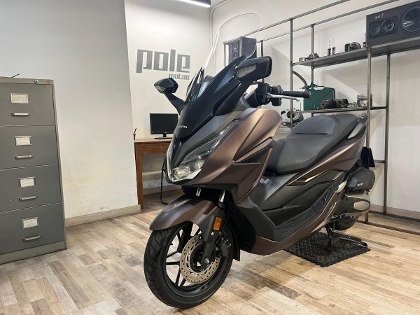 Honda Forza - Imagen 2
