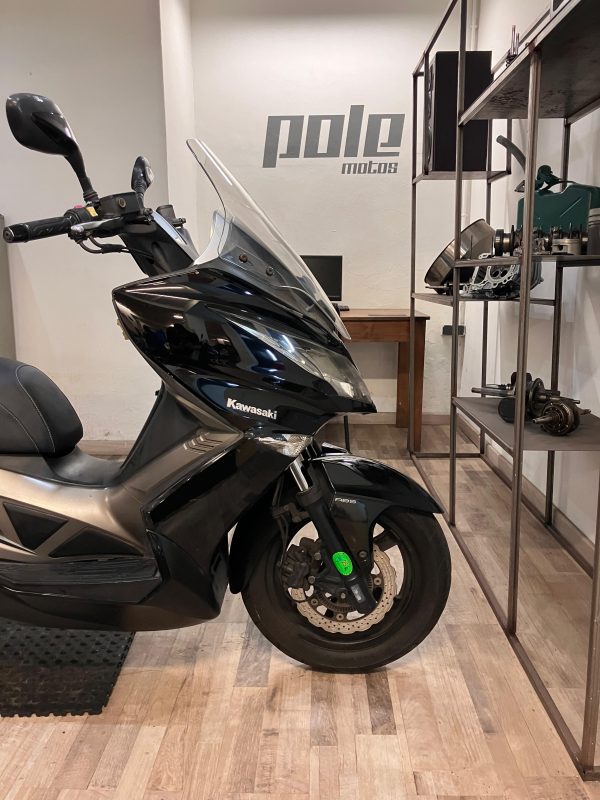 Kawasaki J300 - Imagen 4