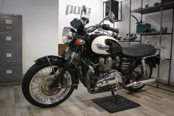 Triumph Bonneville - Imagen 2