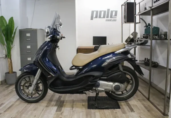 Piaggio Beverly 250