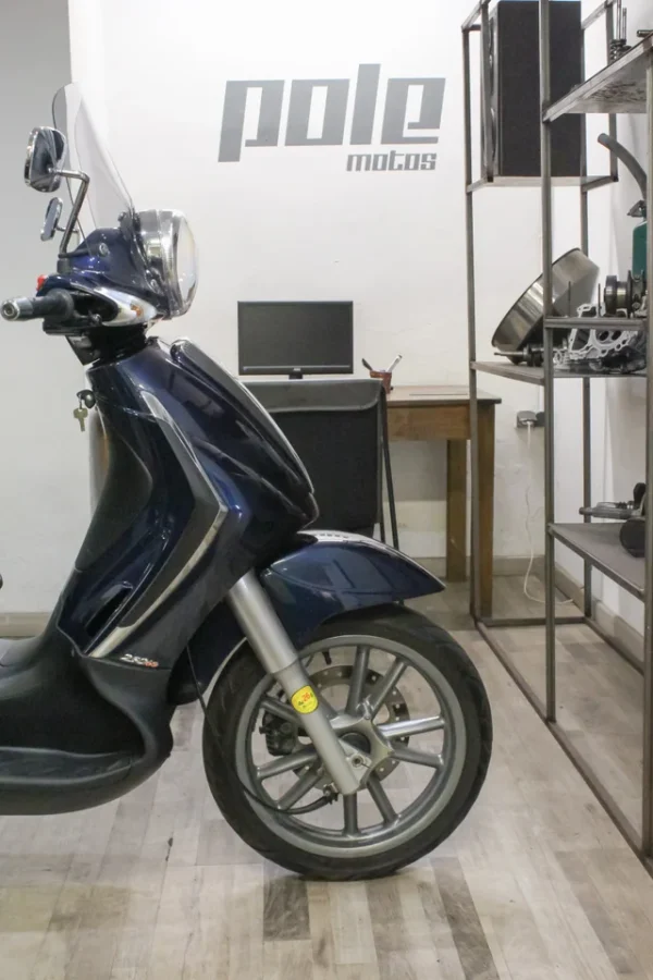 Piaggio Beverly 250 - Imagen 4