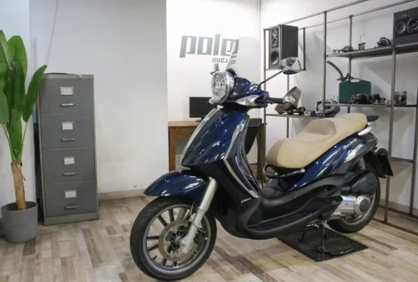 Piaggio Beverly 250 - Imagen 2