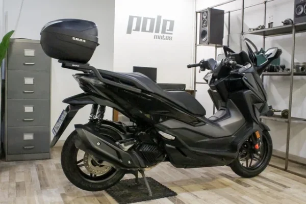 Honda Forza 125 - Imagen 5