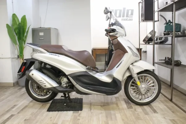 Piaggio Beverly 300 IE - Imagen 6