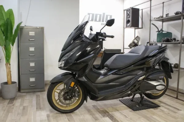 Honda Forza 350cc