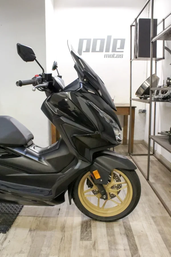 Honda Forza 350cc - Imagen 4