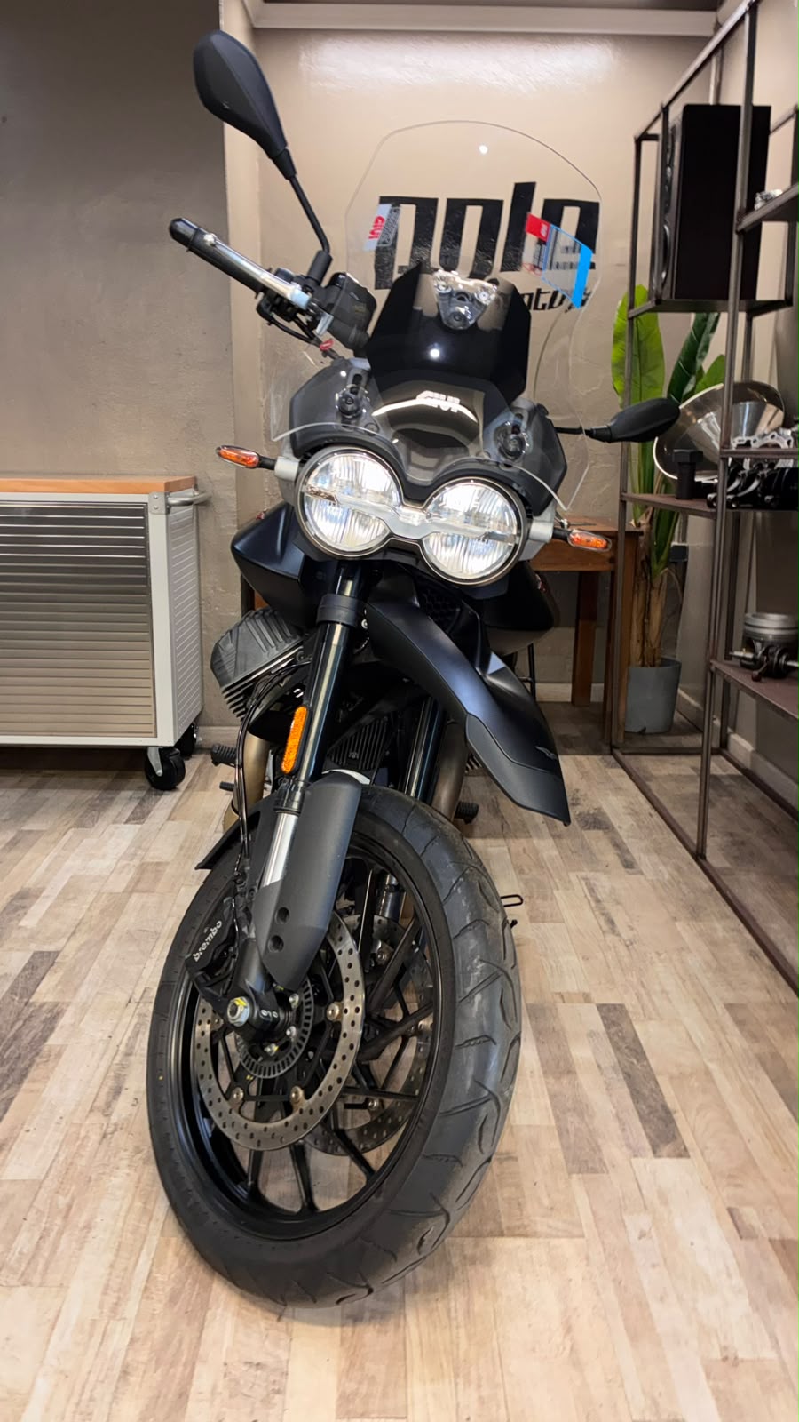 Moto Guzzi V85 Strada - Imagen 4