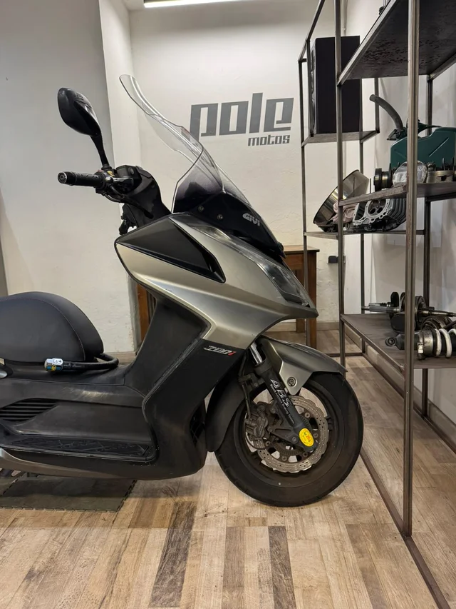 Kymco Super Dink 300i - Imagen 4