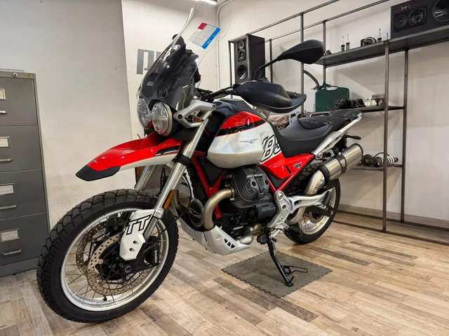 Moto Guzzi V85 TT - Imagen 2