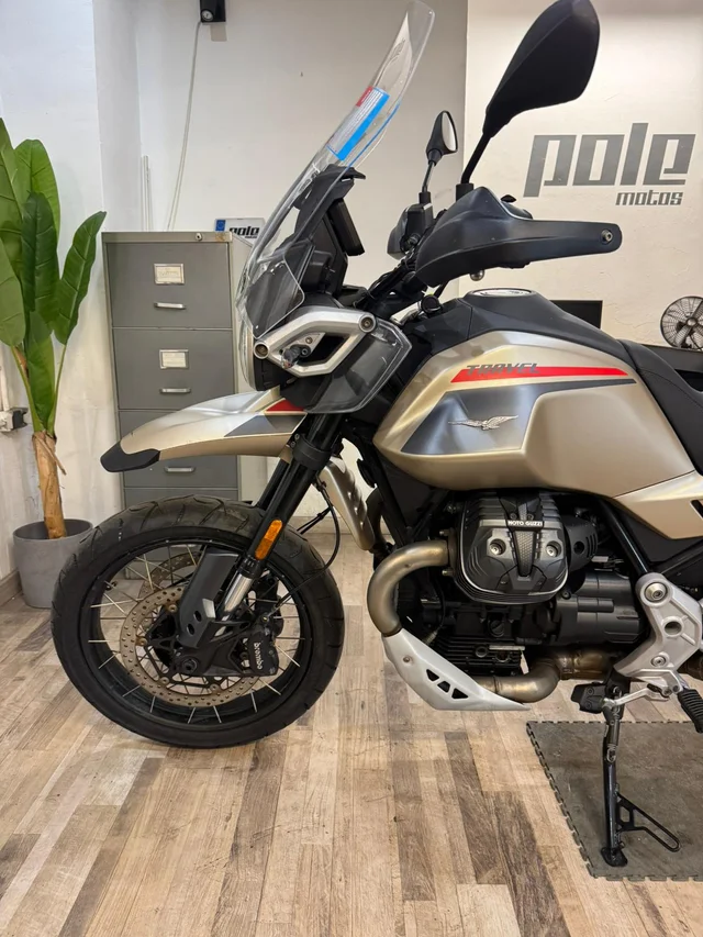 Moto Guzzi V85 Travel - Imagen 3