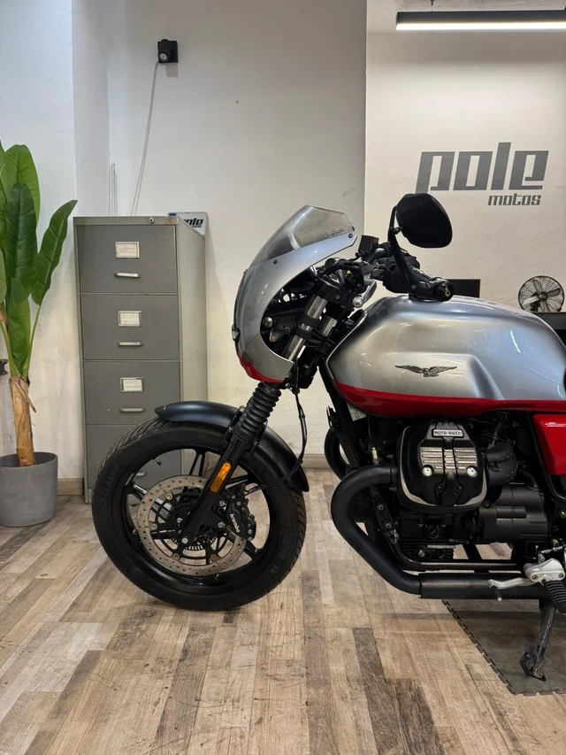Moto Guzzi V7 Corsa - Imagen 3