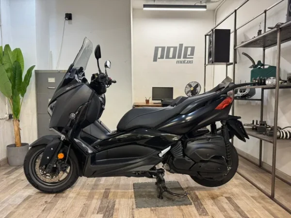 Yamaha X Max 400