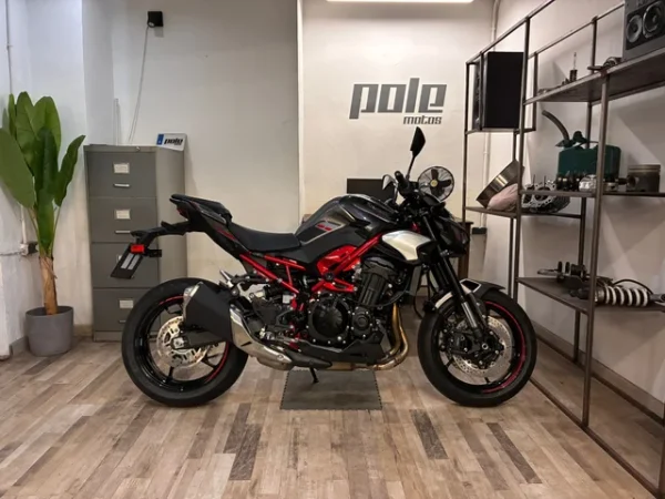 Kawasaki Z900 - Imagen 6