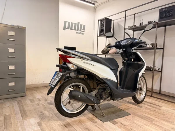 Honda Vision 110 - Imagen 4