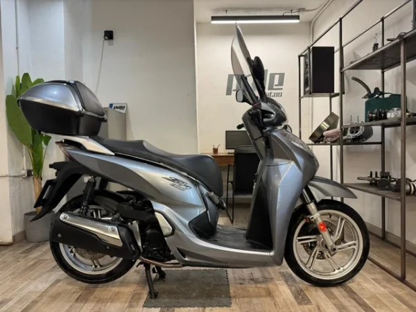 Honda SH 300i - Imagen 6