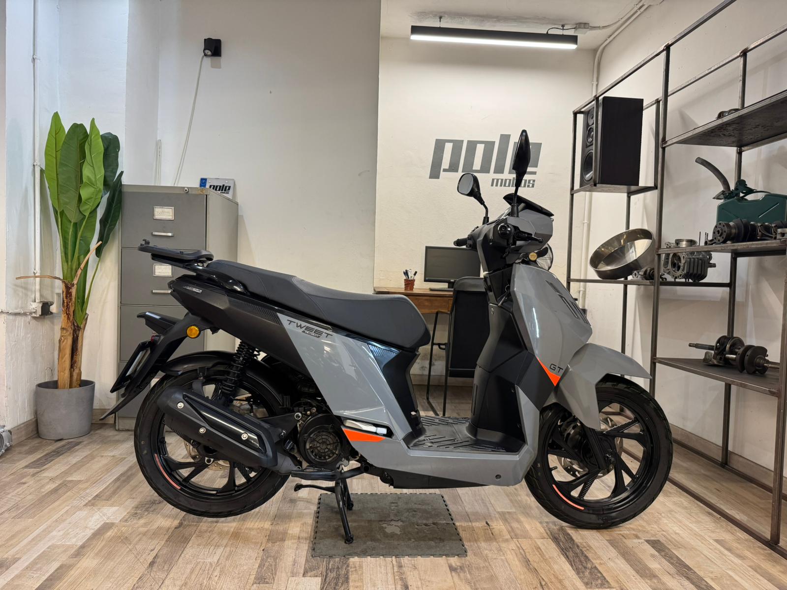 Peugeot Tweet 125cc - Imagen 7