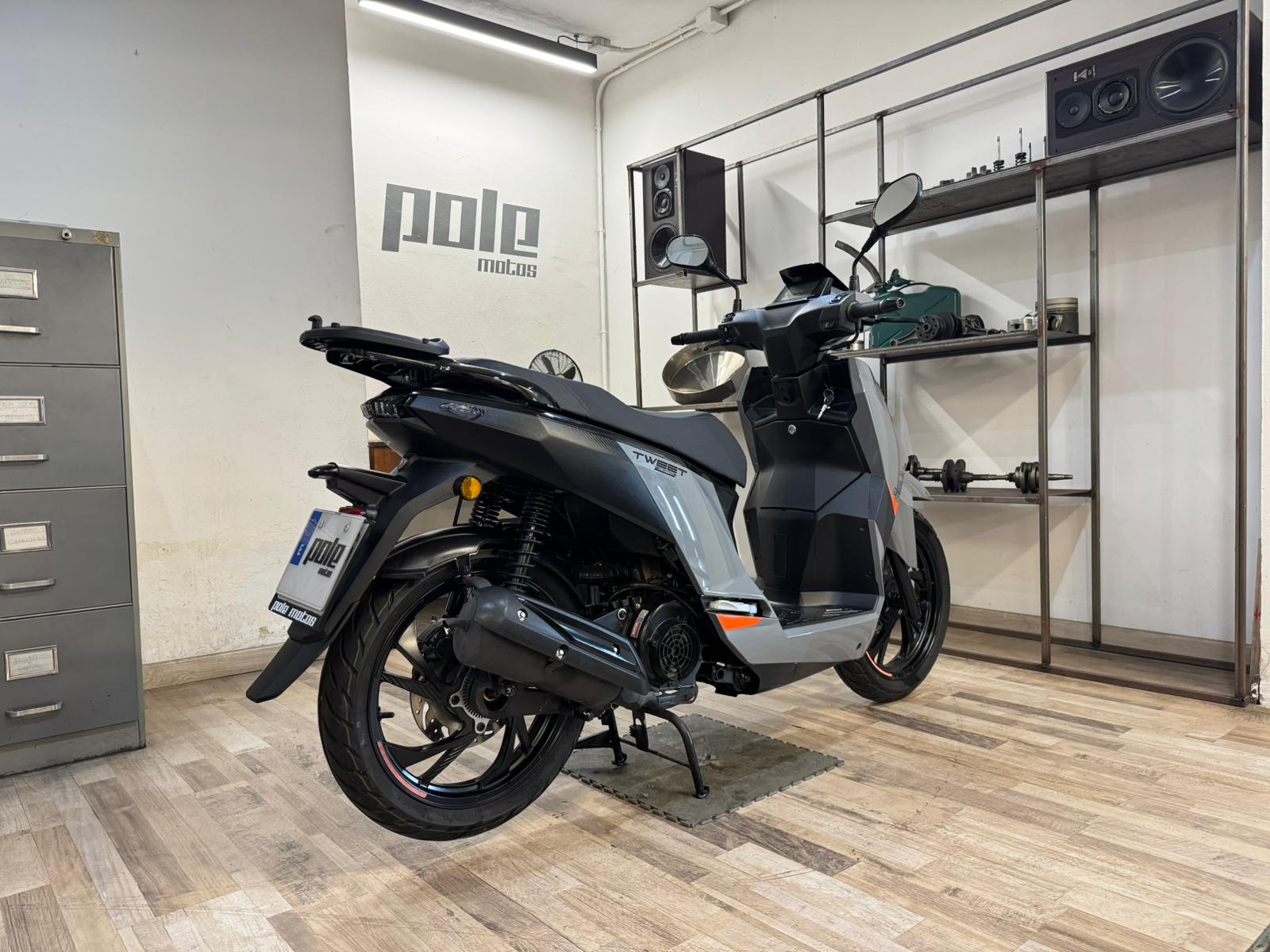 Peugeot Tweet 125cc - Imagen 6