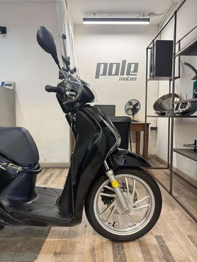 Honda Sh 125 cc - Imagen 4