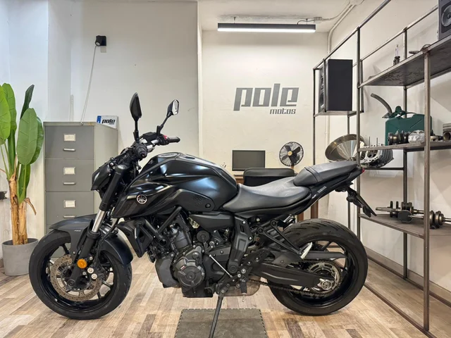 Yamaha MT-07 A2