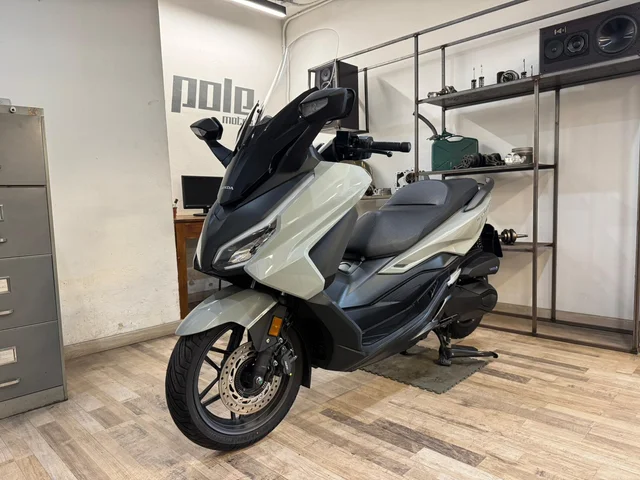 Honda Forza 350 - Imagen 2