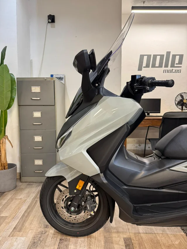 Honda Forza 350 - Imagen 3