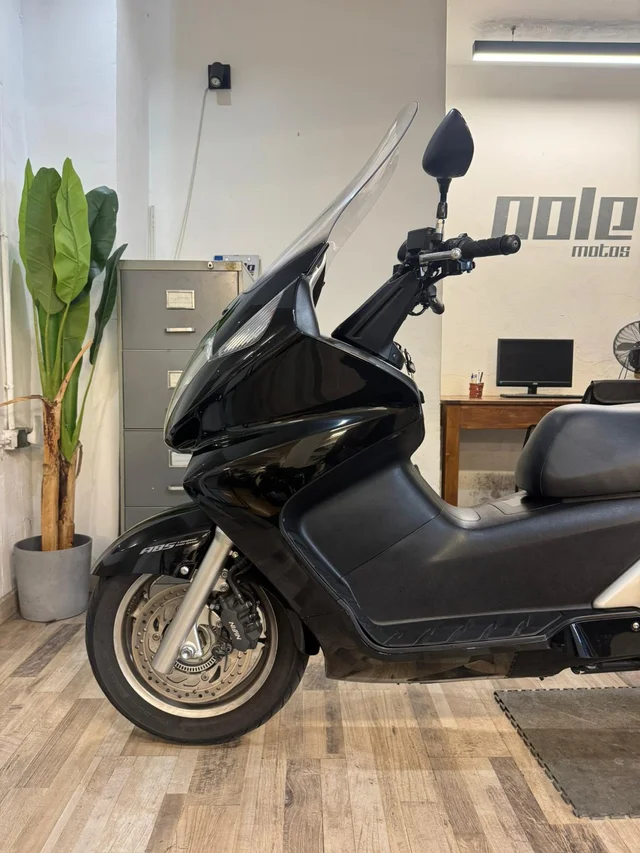 Honda Silver Wing 650 - Imagen 3