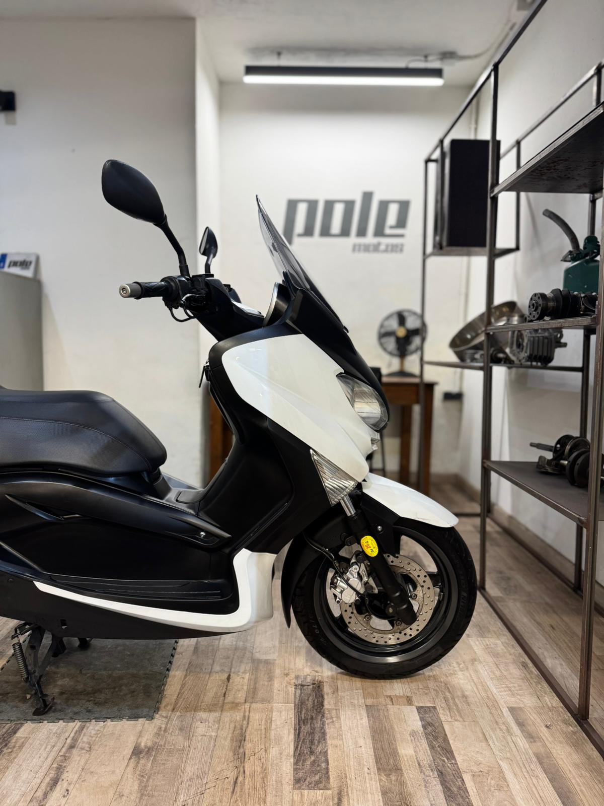 Yamaha X Max 125 - Imagen 4