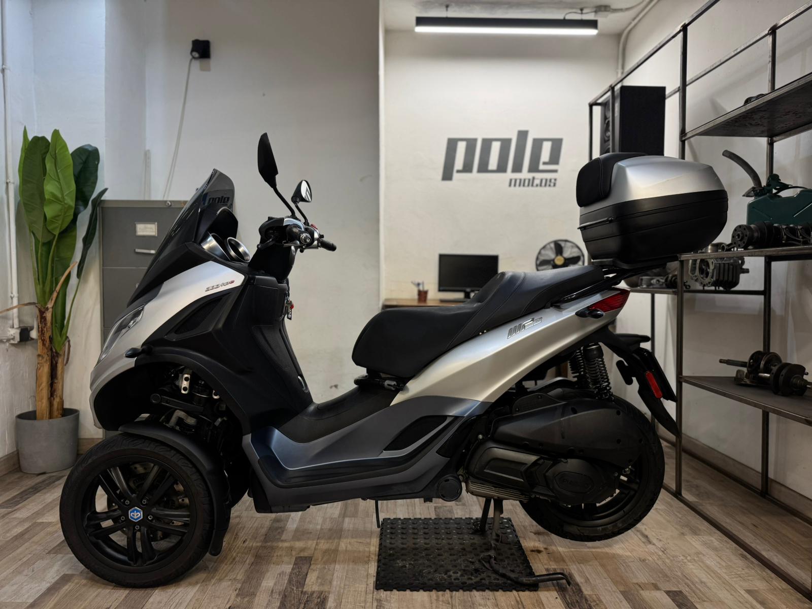 Piaggio Mp3 300