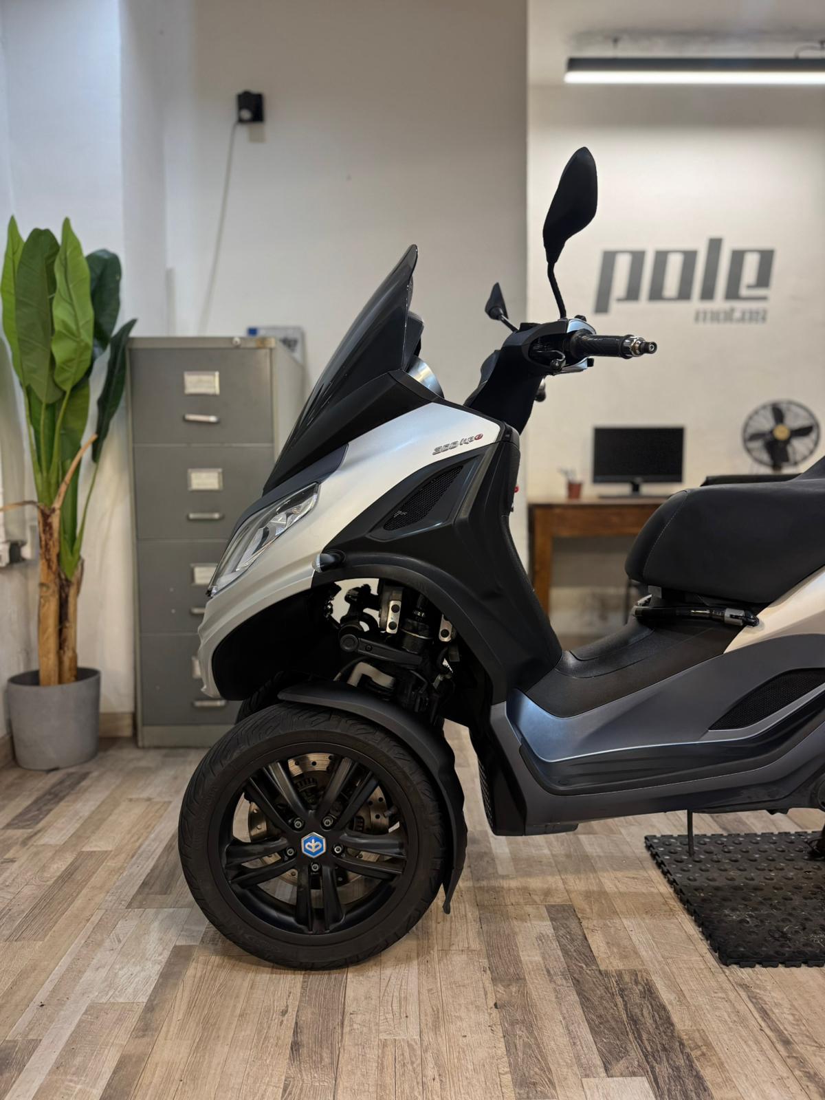 Piaggio Mp3 300 - Imagen 3