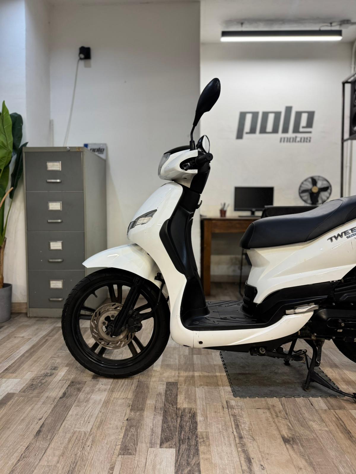 Peugeot Tweet 50cc - Imagen 4