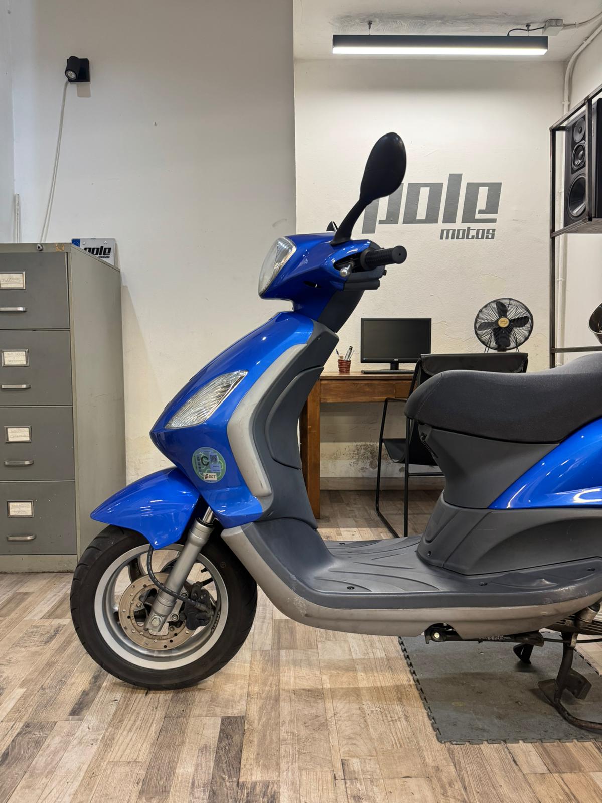 Piaggio Fly 125 - Imagen 3