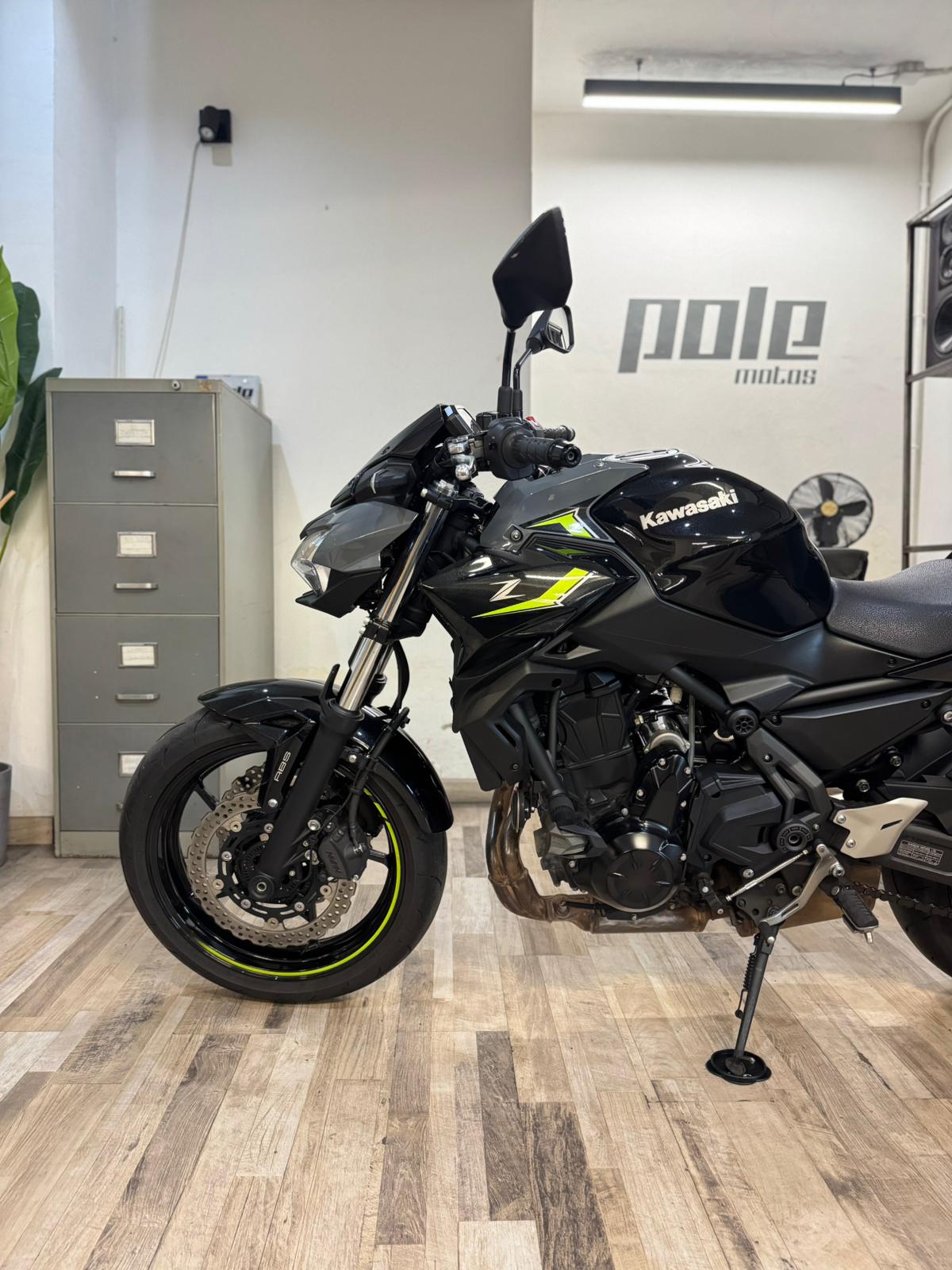 Kawasaki Z650 - Imagen 3