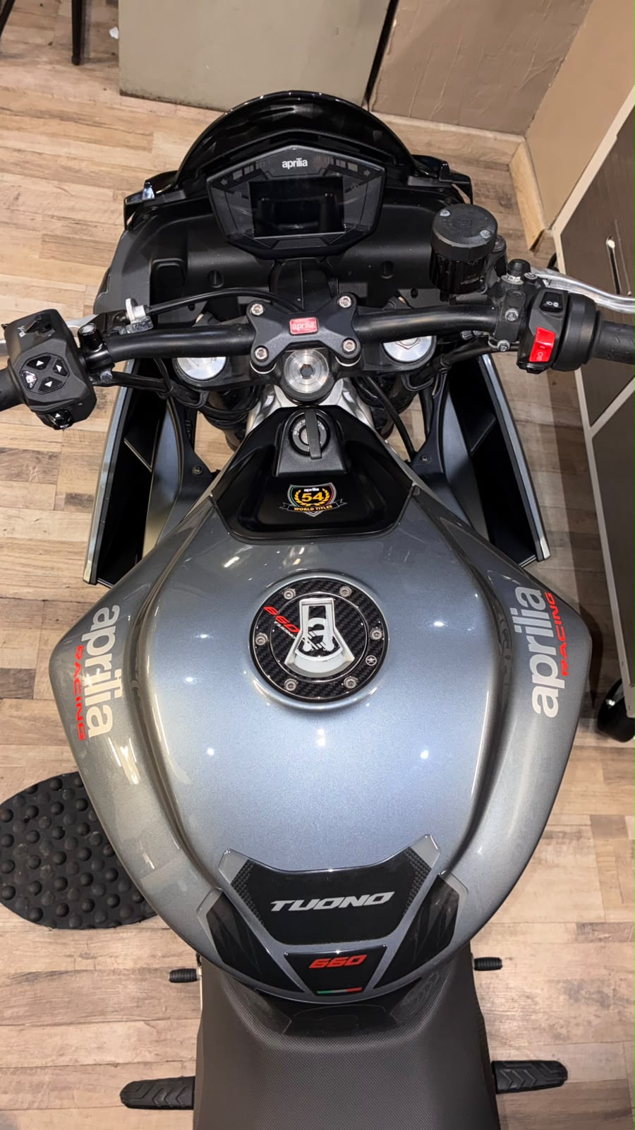 Aprilia Tuono 660 - Imagen 9