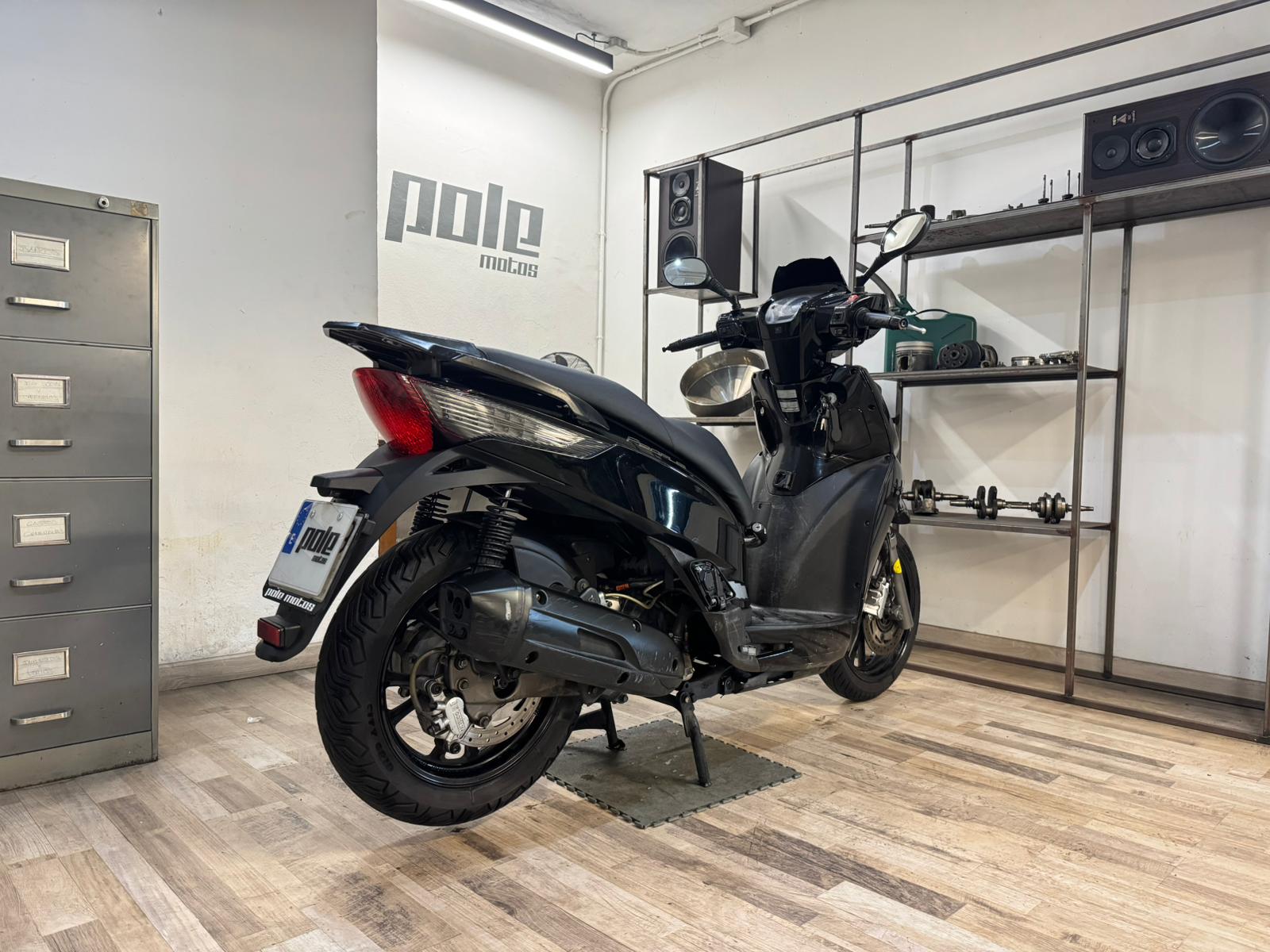 Kymco People - Imagen 5