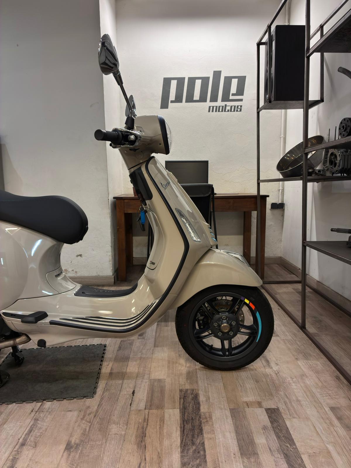 Vespa Primavera 125 S - Imagen 4