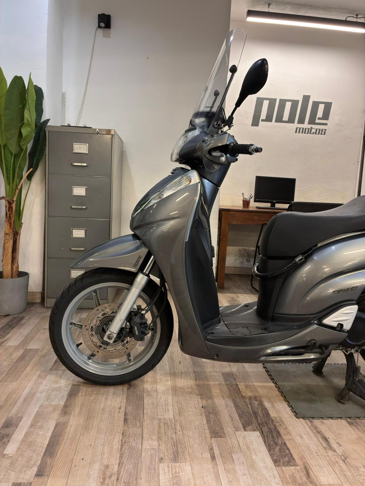 Honda SH 300i - Imagen 2