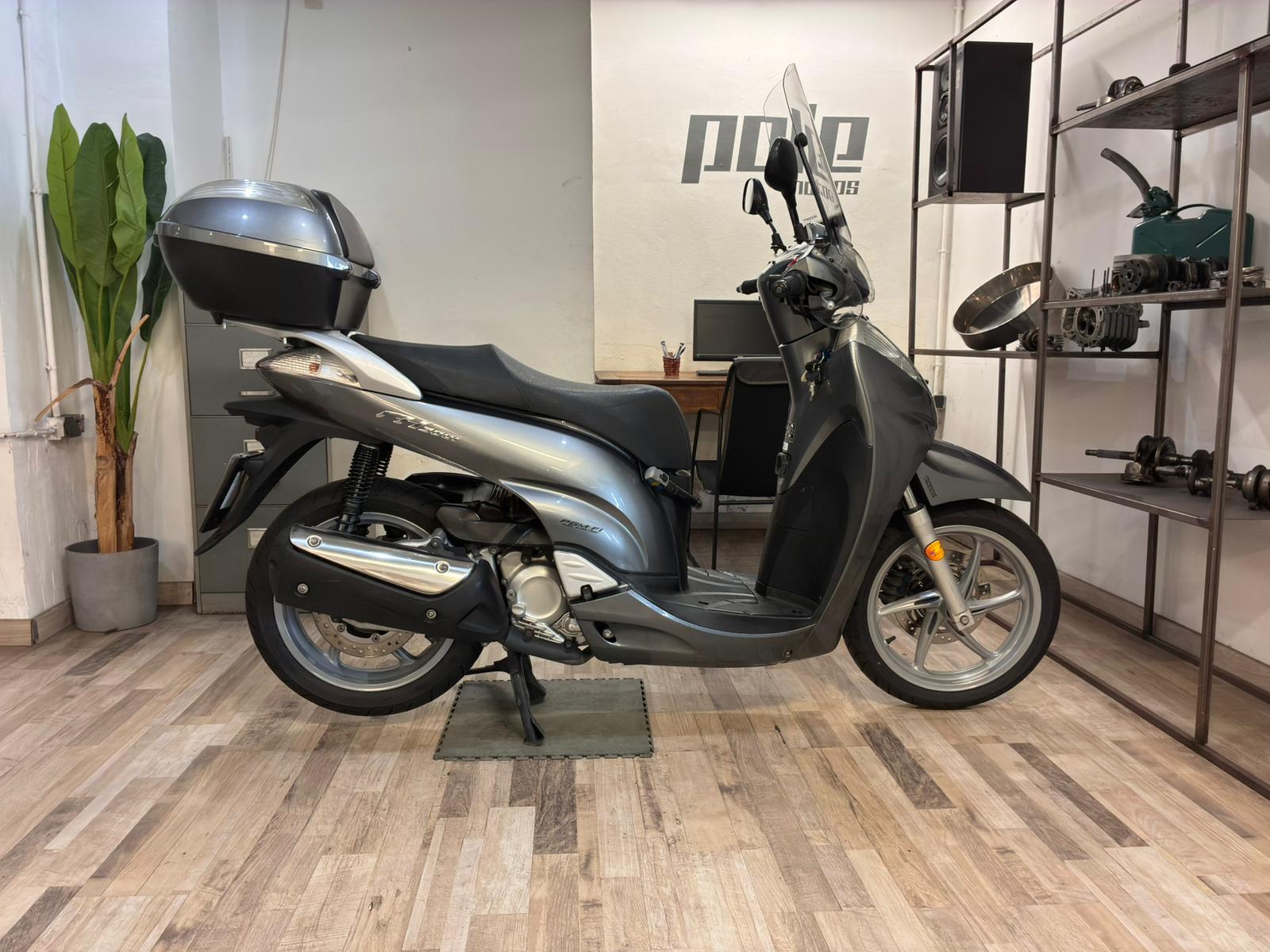 Honda SH 300i - Imagen 6