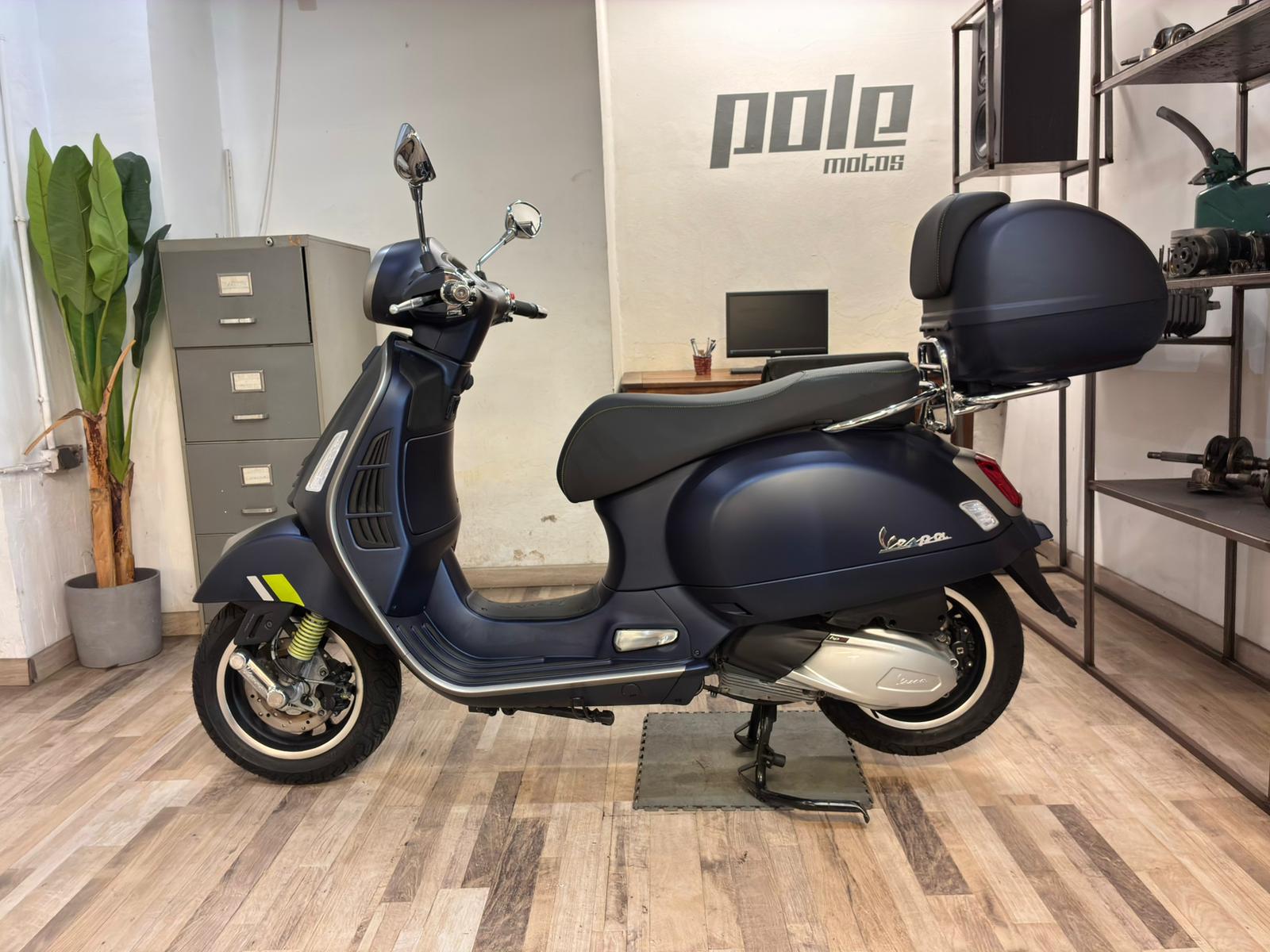 Vespa GTS 300