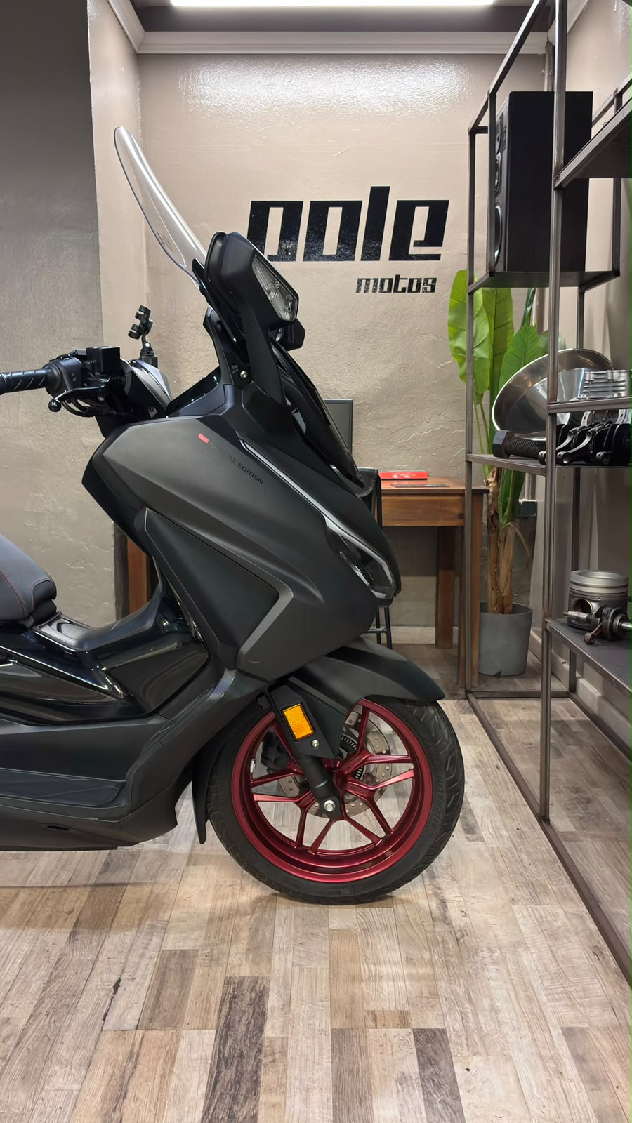 Honda Forza 125 - Imagen 4