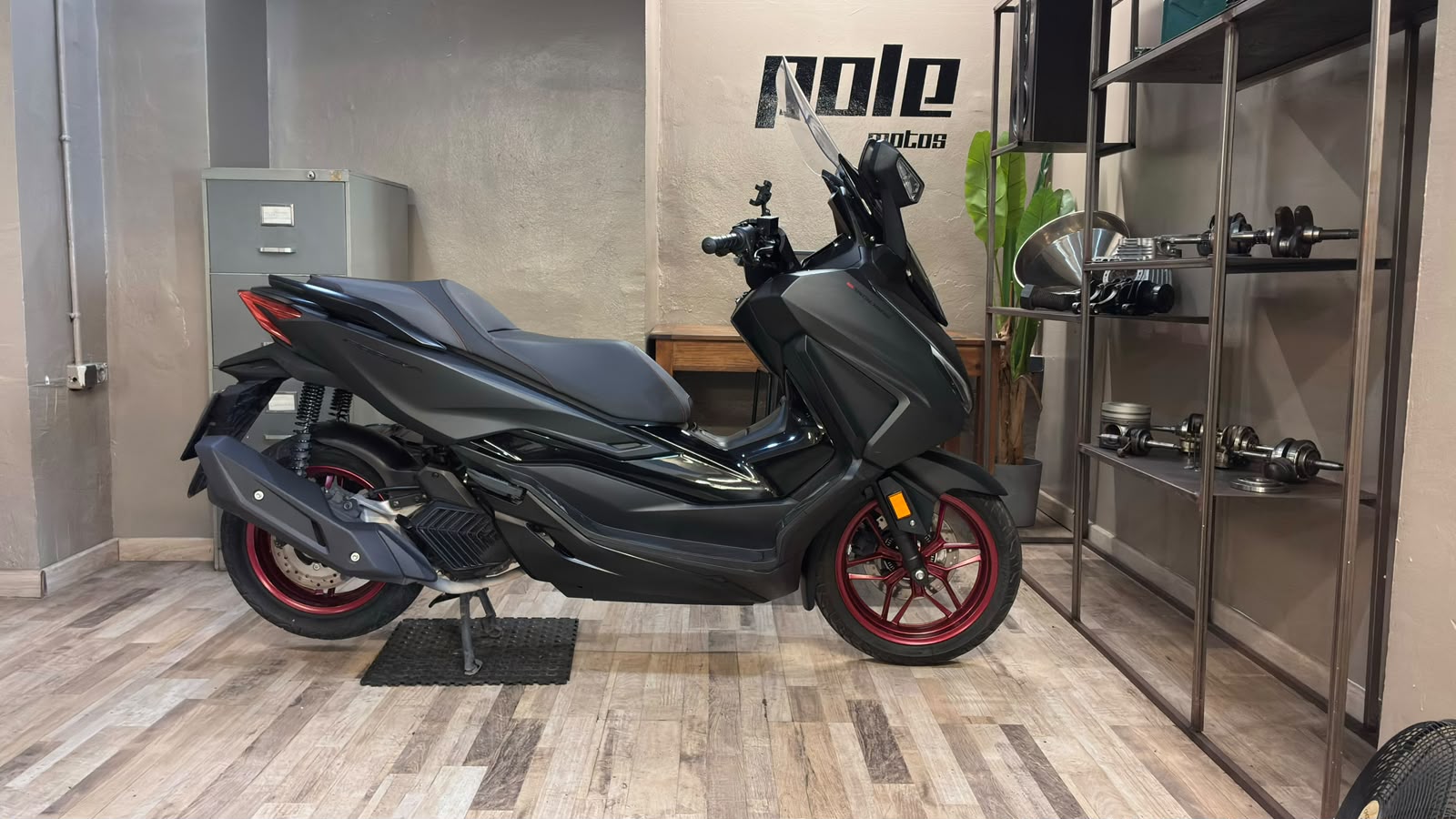 Honda Forza 125 - Imagen 6