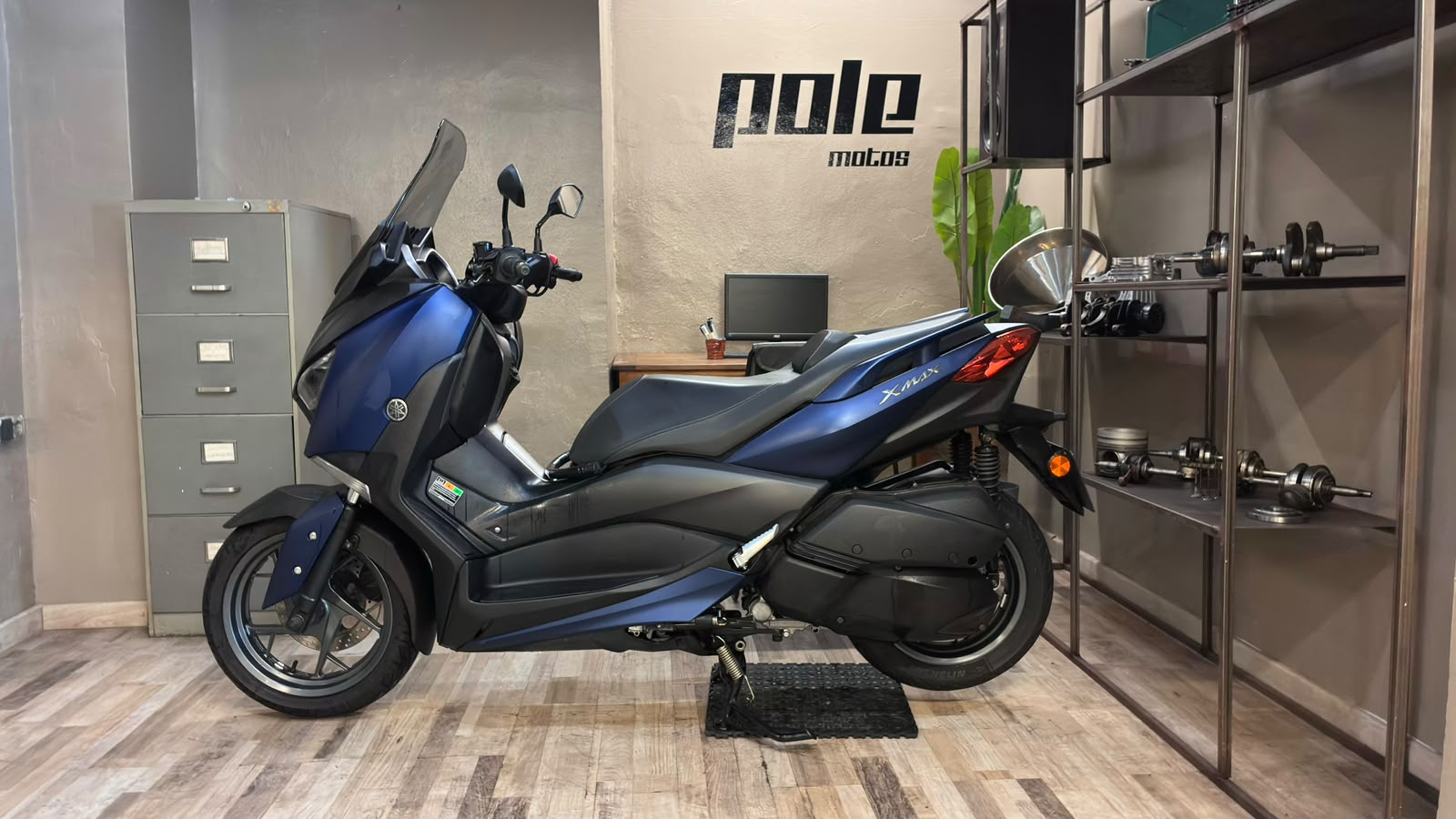 Yamaha X-Max 300