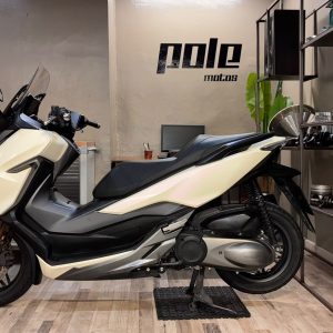 Honda Forza 300