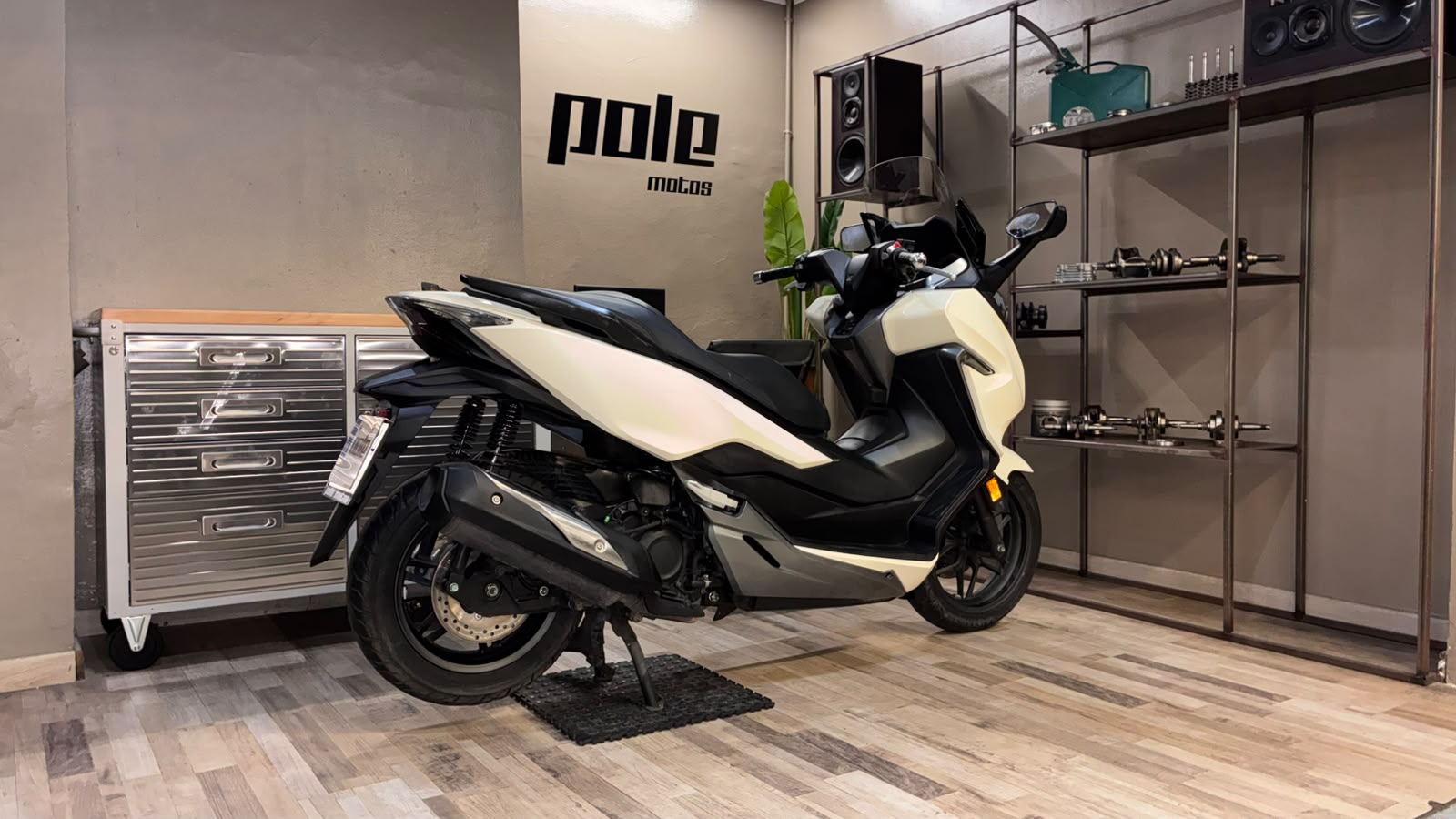 Honda Forza 300 - Imagen 5