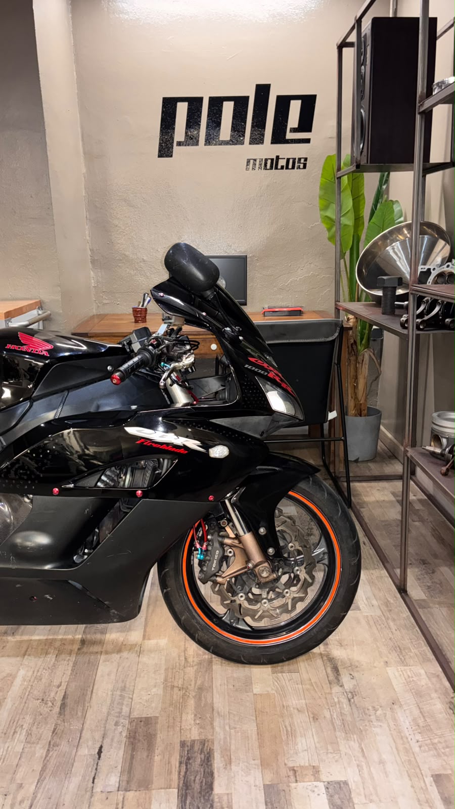 Honda CBR 1000 RR Fireblade - Imagen 4